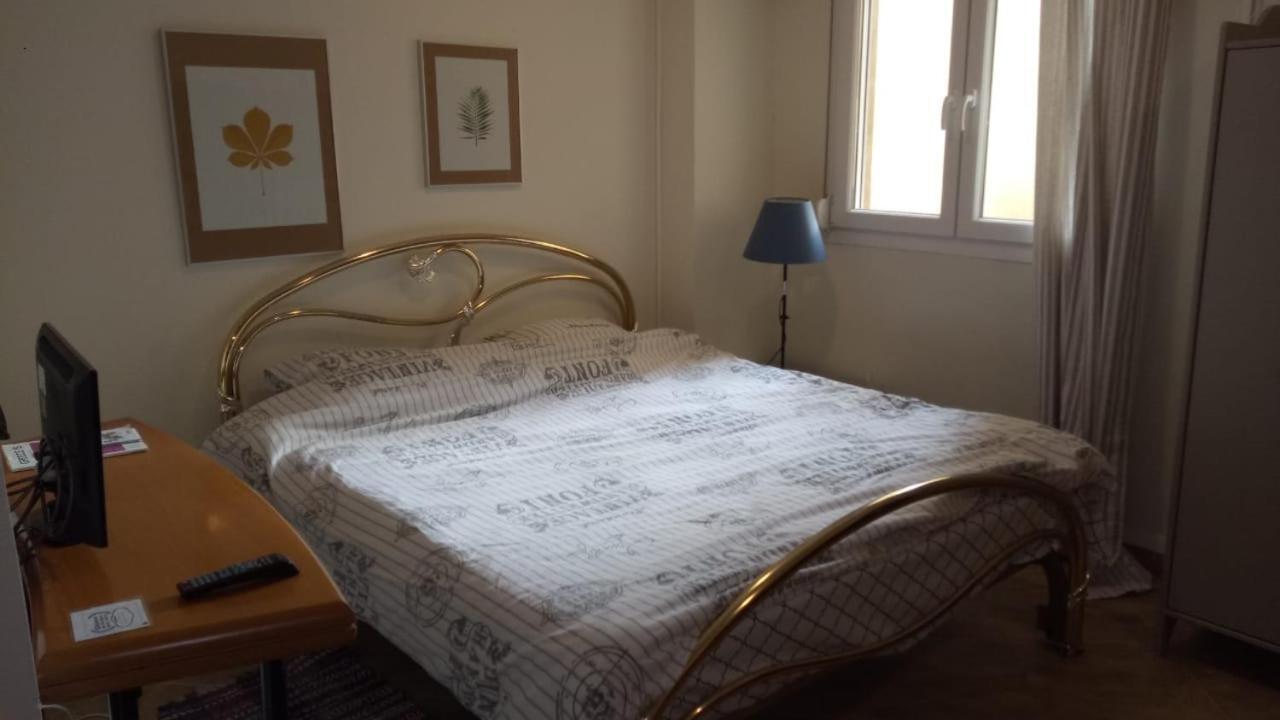 Kingsize Bed 2X2,20 Comfort Super Wifi 70 Mbps Studio! Thessaloníki Luaran gambar